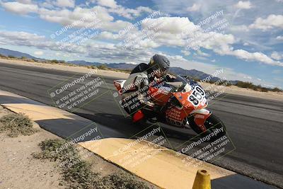 media/Nov-16-2025-Race Pace (Sun) [[8c5fa54630]]/Verified Riders/6-Turn 10 Inside (1145am)/